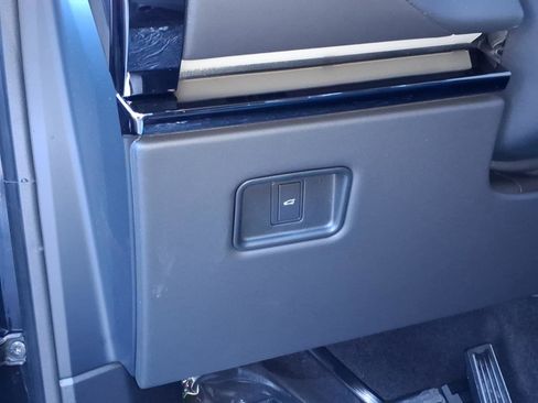 New 2026 Land Rover Range Rover Sport Dynamic SE image 13