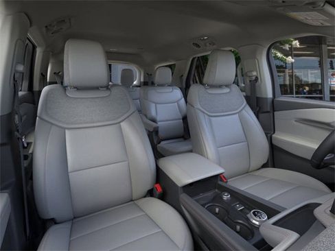 New 2026 Ford Explorer Active w/ Active Comfort Package image 10