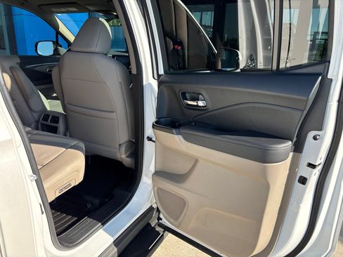 Used 2023 Honda Ridgeline RTL-E image 17