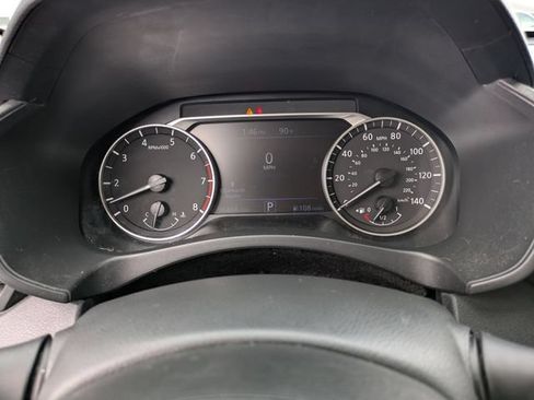 Used 2022 Nissan Altima 2.5 SV AWD/4WD image 11