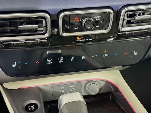 New 2026 Nissan Sentra SL w/ Floor Mat Package FWD image 17