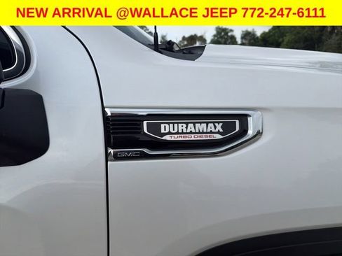 Used 2024 GMC Sierra 1500 Denali w/ Technology Package AWD/4WD image 4