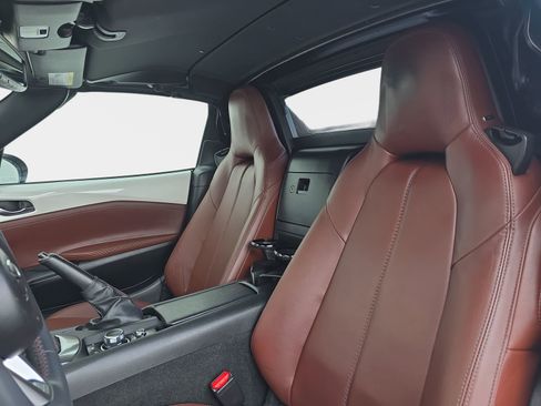 Used 2019 MAZDA MX-5 Miata RF Grand Touring image 10