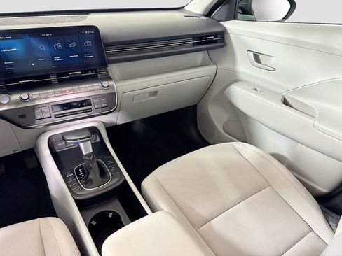 Used 2024 Hyundai Kona SEL image 23