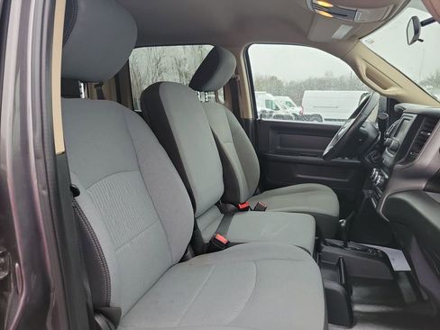 Used 2020 RAM 5500 Tradesman w/ Chrome Appearance Group image 17