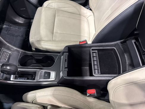 Used 2019 Subaru Ascent Limited AWD/4WD image 96