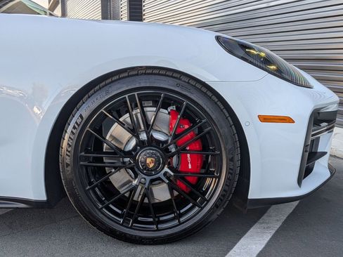 New 2026 Porsche Panamera GTS image 12
