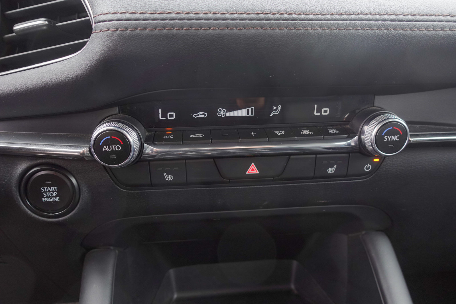 Certified 2025 MAZDA MAZDA3 s FWD image 23