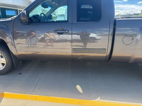 Used 2010 Chevrolet Silverado 1500 LT w/ Power Pack Plus AWD/4WD image 8