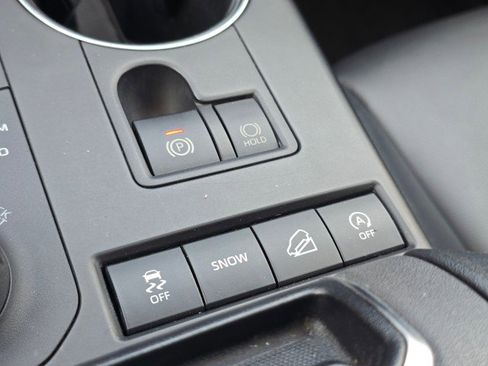Used 2022 Toyota Highlander XSE AWD/4WD image 38