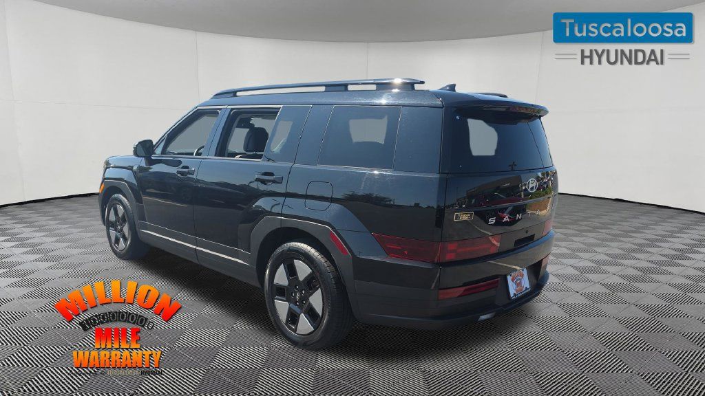 Used 2025 Hyundai Santa Fe SEL FWD image 5