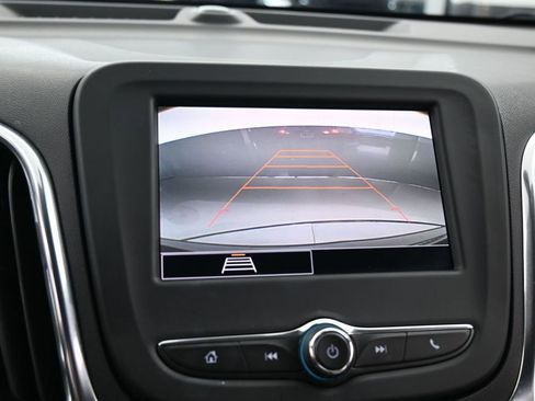 Used 2023 Chevrolet Equinox LS FWD image 20