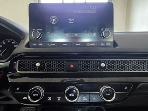 Used 2022 Honda Civic EX image 17