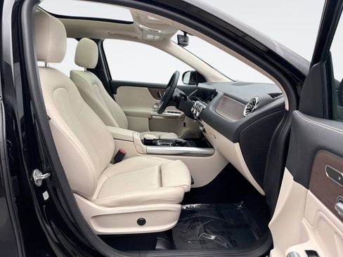 Used 2023 Mercedes-Benz GLA 250 4MATIC image 17