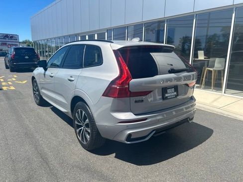 Used 2025 Volvo XC60 B5 Plus AWD/4WD image 3