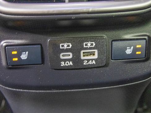 Used 2025 Subaru Outback Limited AWD/4WD image 42