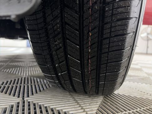 Used 2020 Kia Sportage LX image 12