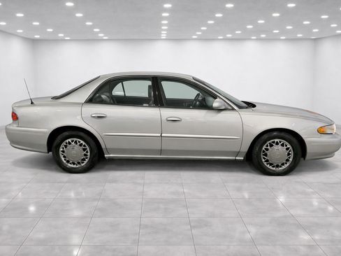 Used 2005 Buick Century Custom image 4