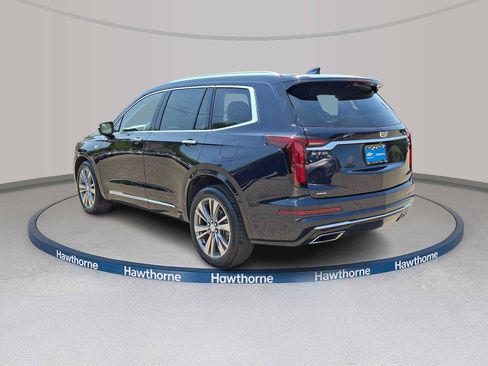 Used 2022 Cadillac XT6 Premium Luxury w/ Technology Package AWD/4WD image 4
