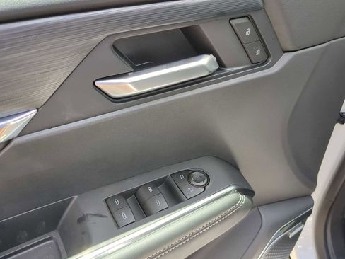 New 2025 GMC Acadia Elevation w/ Black Edition FWD image 12