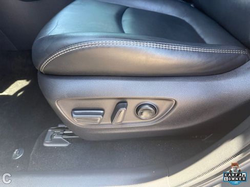 Used 2019 Toyota RAV4 XLE Premium w/ Cold Weather Package AWD/4WD image 21