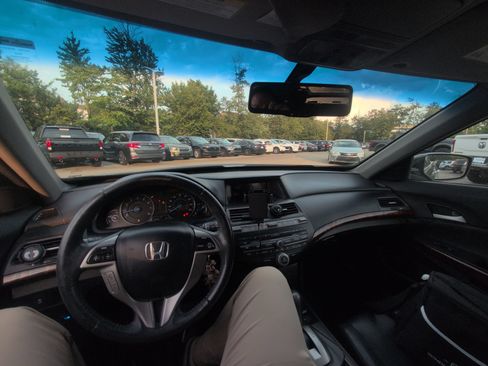 Used 2012 Honda Crosstour EX-L image 3