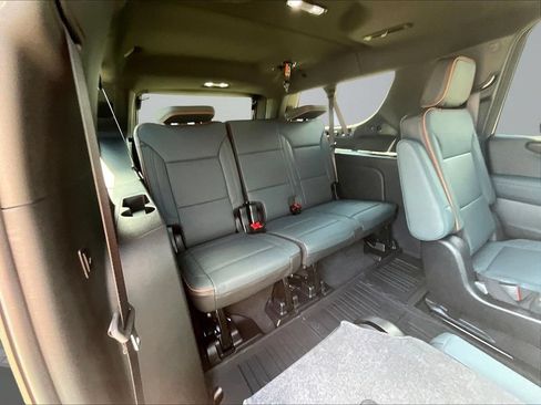 New 2026 GMC Yukon XL AT4 w/ AT4 Premium Package AWD/4WD image 31
