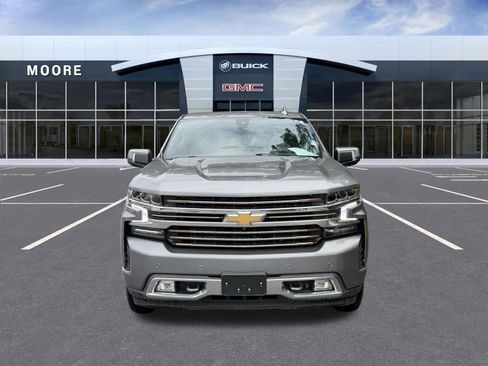 Used 2021 Chevrolet Silverado 1500 High Country w/ Technology Package AWD/4WD image 3