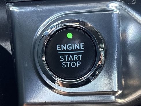 Used 2021 Ford F150 Lariat w/ Equipment Group 502A High image 31