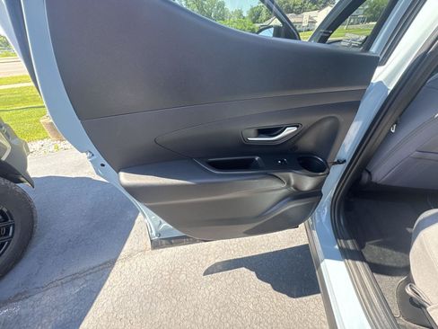 Used 2022 Hyundai Santa Cruz SEL FWD image 11