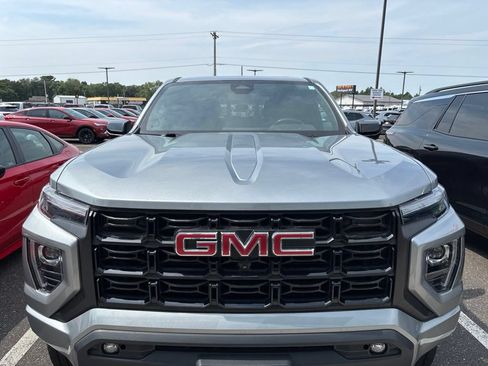 Certified 2023 GMC Canyon Elevation w/ Elevation Premium Package AWD/4WD image 2