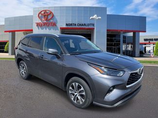 Used 2023 Toyota Highlander XLE 360° Tour