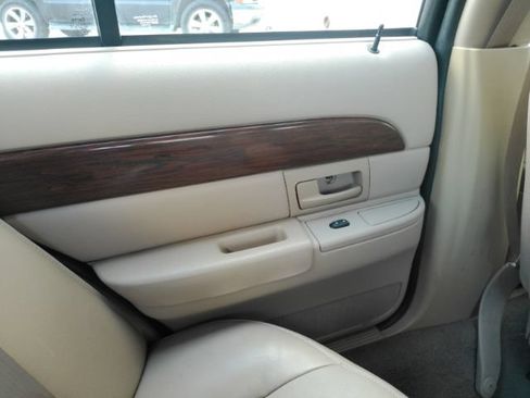 Used 2003 Mercury Grand Marquis GS RWD image 25