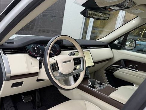 Certified 2023 Land Rover Range Rover SE image 21
