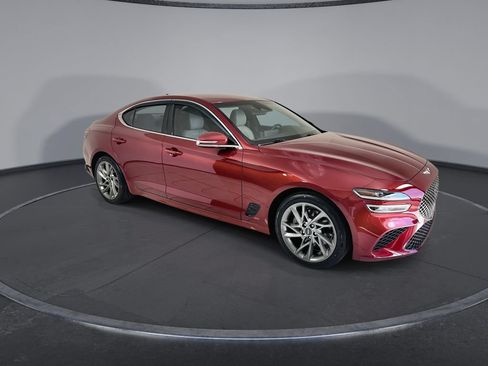 Used 2022 Genesis G70 2.0T RWD image 2