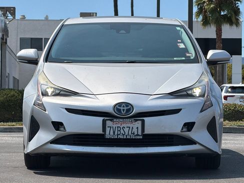 Used 2016 Toyota Prius Four w/ Advanced Technology Package FWD image 10