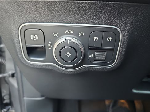 New 2026 Mercedes-Benz GLB 250 image 26