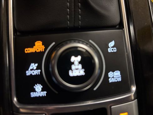 Used 2023 Kia Telluride LX image 18