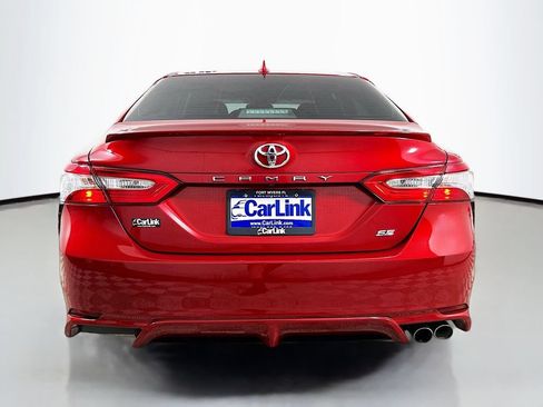 Used 2019 Toyota Camry SE FWD image 7