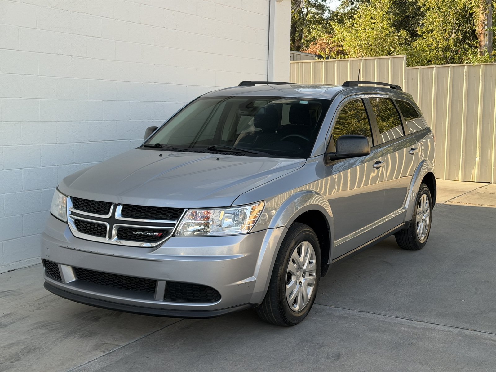 Used 2020 Dodge Journey SE w/ SE Popular Equipment Group FWD image 9
