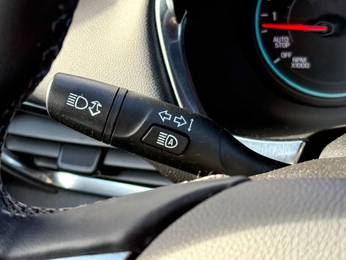 Used 2023 Chevrolet Traverse LT image 26