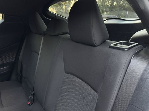Used 2018 Toyota C-HR XLE FWD image 18