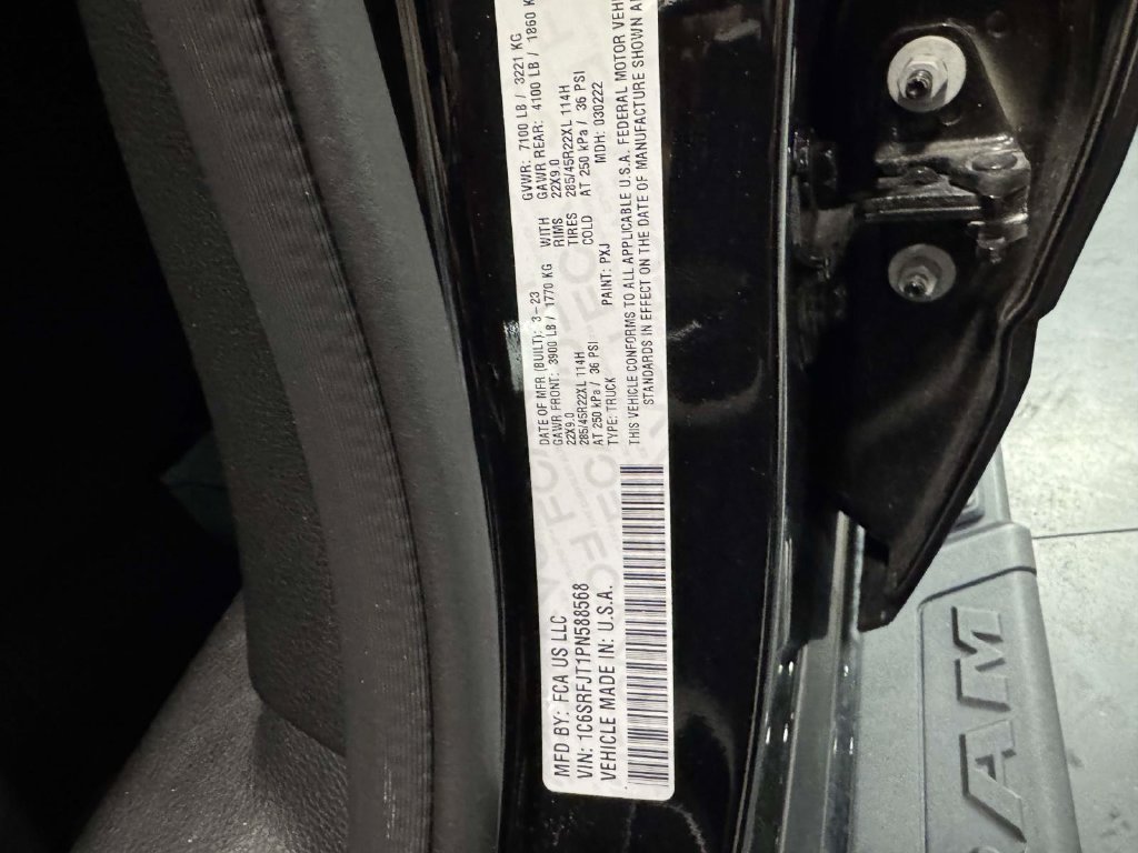 Used 2023 RAM 1500 Laramie AWD/4WD image 32