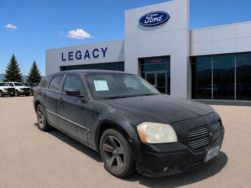 Used 2006 Dodge Magnum SXT RWD image 1