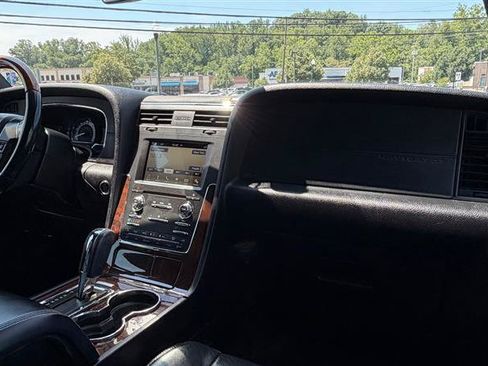 Used 2016 Lincoln Navigator L Select AWD/4WD image 32