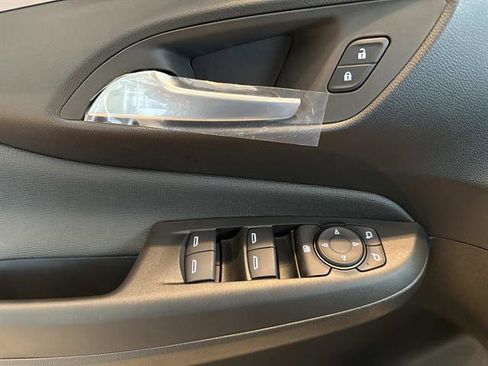 Used 2026 Buick Envista Preferred w/ Convenience I Package image 9