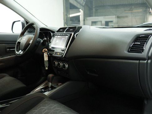 New 2026 Mitsubishi Outlander Sport LE AWD/4WD image 17