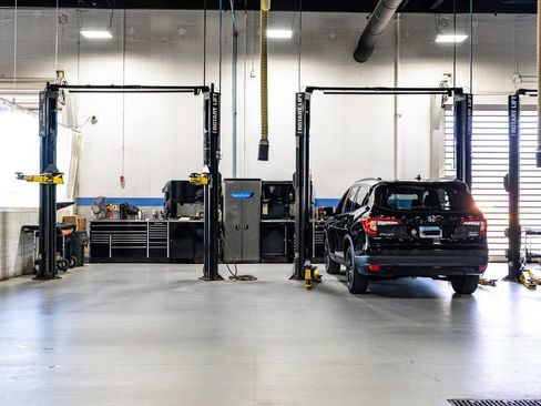 Used 2018 Honda Civic EX-L image 21