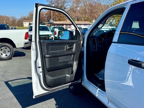 Used 2020 RAM 1500 Tradesman w/ Popular Equipment Group image 13