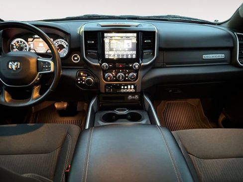 Used 2022 RAM 1500 Big Horn AWD/4WD image 10